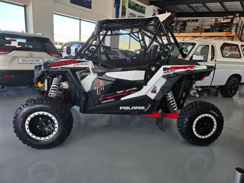 Polaris POLARIS RZR 1000XP WHITE LIGHTNING in Namibia