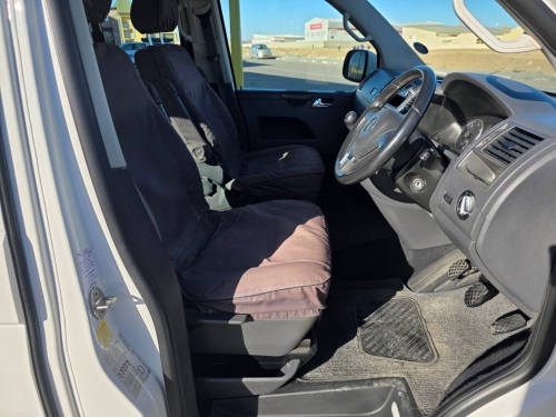 Volkswagen T5 KOMBI 2.0 TDI COMFORTLINE M/T in Namibia