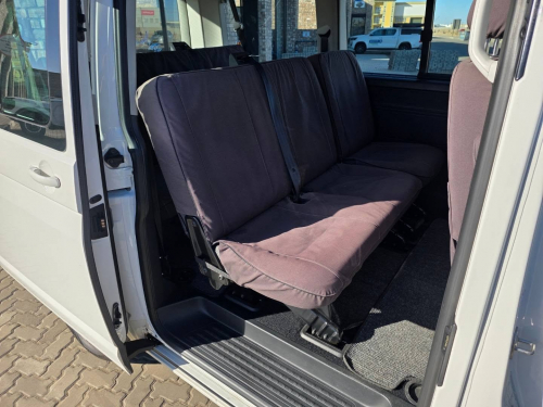 Volkswagen T5 KOMBI 2.0 TDI COMFORTLINE M/T in Namibia