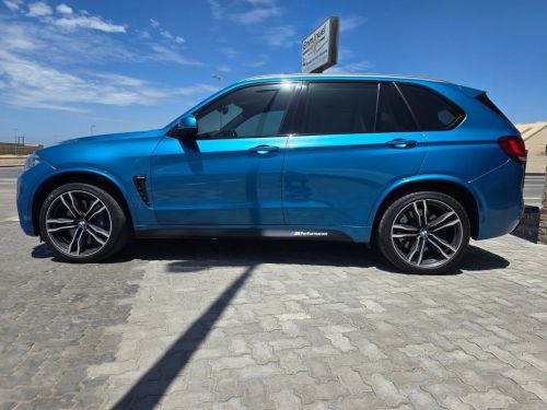 BMW X5 M SPORT F15 4.4 V8 TWIN TURBO A/T AWD in Namibia