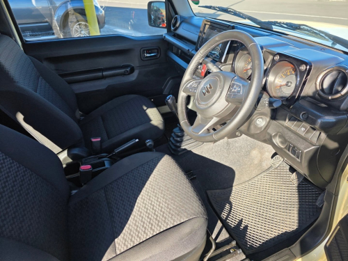 Suzuki JIMNY 1.5 GLX 4X4 M/T in Namibia