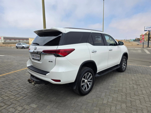 Toyota FORTUNER 2.8 GD-6 4X4 M/T in Namibia