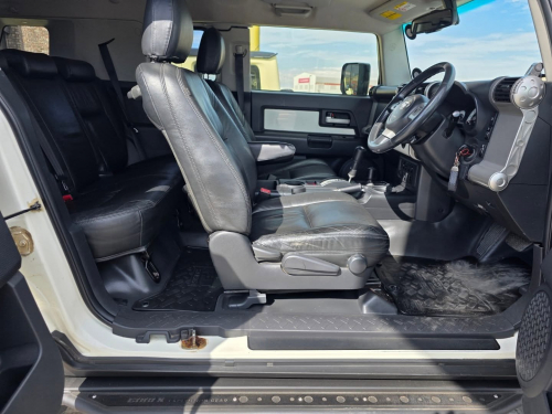 Toyota FJ CRUISER 4.0 V6 4X4 A/T in Namibia