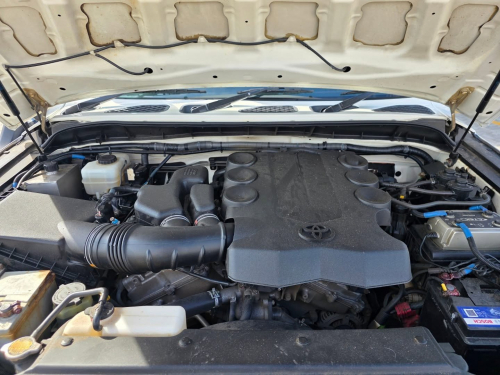 Toyota FJ CRUISER 4.0 V6 4X4 A/T in Namibia