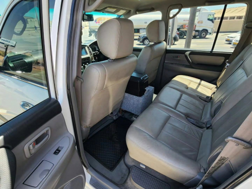 Toyota LAND CRUISER 105 GX 4.5EFI 4X4 M/T in Namibia