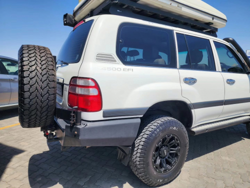 Toyota LAND CRUISER 105 GX 4.5EFI 4X4 M/T in Namibia