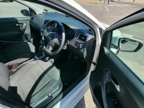 Volkswagen POLO 1.6 COMFORTLINE TIP A/T (LOCAL) in Namibia