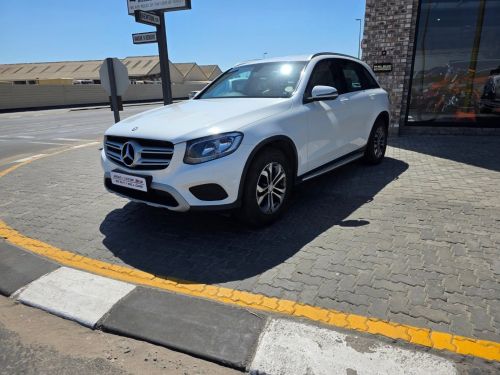 Mercedes-Benz GLC 220D 4 MATIC A/T in Namibia