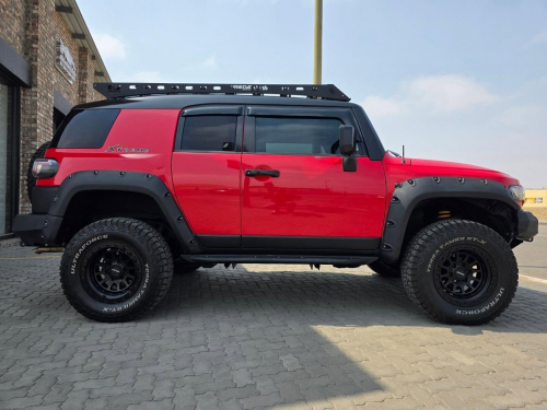 Toyota FJ CRUISER 4.0 V6 4X4 A/T in Namibia