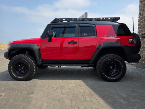Toyota FJ CRUISER 4.0 V6 4X4 A/T in Namibia