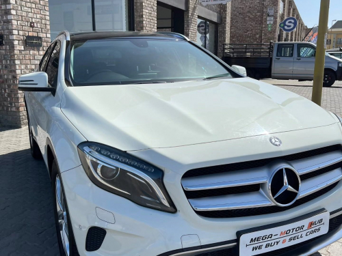 Mercedes-Benz GLA 220 CDI 4MATIC A/T in Namibia