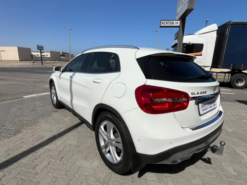 Mercedes-Benz GLA 220 CDI 4MATIC A/T in Namibia
