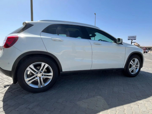 Mercedes-Benz GLA 220 CDI 4MATIC A/T in Namibia