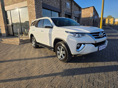 Toyota FORTUNER 2.4 GD-6 4X4 A/T in Namibia