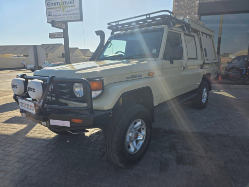 Toyota LAND CRUISER 4.5 EFI M/T 4X4 CAMPER in Namibia