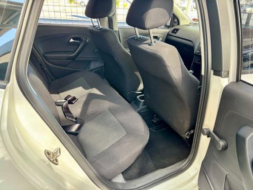 Volkswagen Polo Vivo 1.4 Comfortline in Namibia