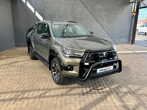 Toyota Hilux 2.8 Legend 55 4x4 DC A/T in Namibia