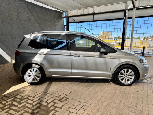 Volkswagen Golf SV 1.4 Tsi Comfortline in Namibia