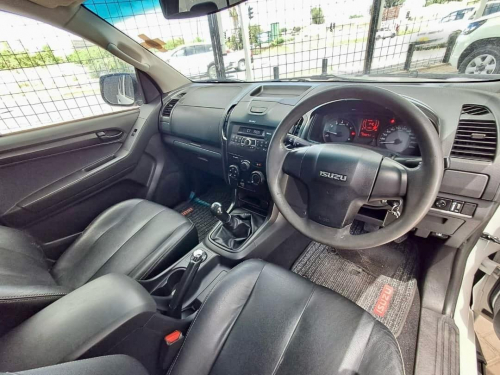 Isuzu Kb 250 D-teq Ho Hi Rider 4x4 D/c in Namibia