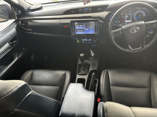 Toyota Hilux Legend Rs D/cab 4x4 A/t 2.8 in Namibia