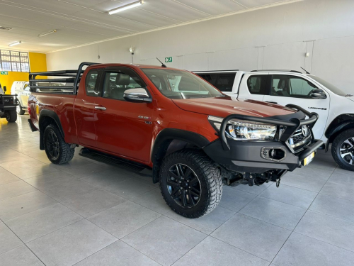 Toyota Raider Ex/cab 4x4 A/t 2.8 in Namibia