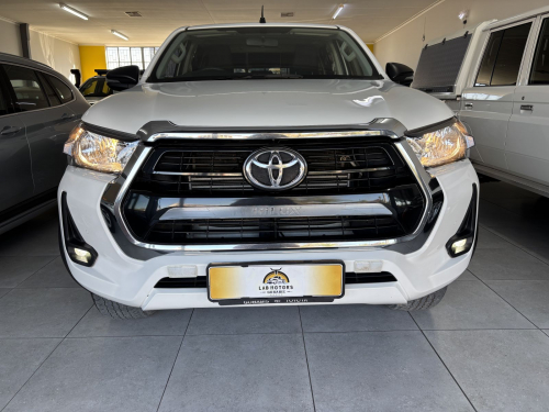 Toyota Hilux 2.4 D/cab 4x4 A/t Raider X in Namibia