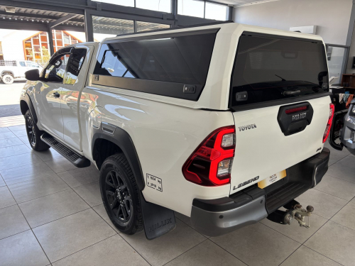 Toyota Hilux Legend 2.8 Ex/cab 4x4 A/t in Namibia