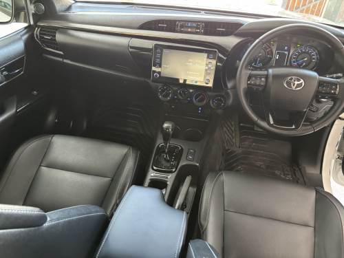 Toyota Hilux Legend 55 Ex/cab 4x4 A/t 2.8 in Namibia