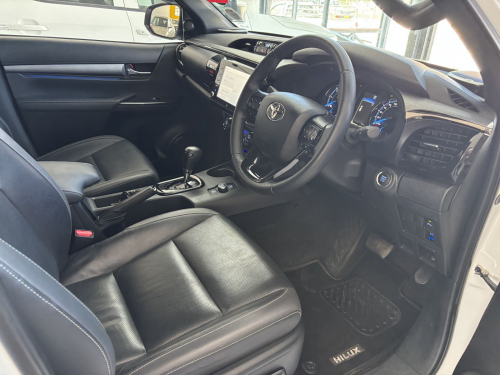 Toyota Hilux 2.8 4x4 A/t D/cab  48V in Namibia