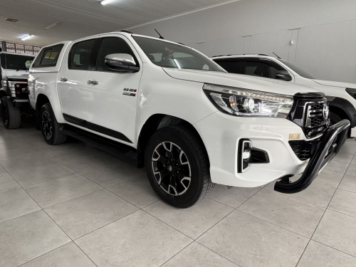 Used Toyota Hilux Legend 50 D/cab 2x4 M/t 2.8 for sale in Gobabis