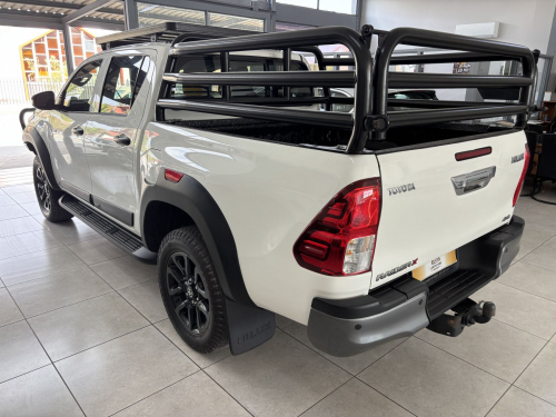 Toyota Hilux D/cab Raider X 2.4 4x4 A/t in Namibia