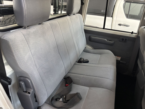 Toyota Land cruiser D/cab 4.5 V8 Diesel in Namibia