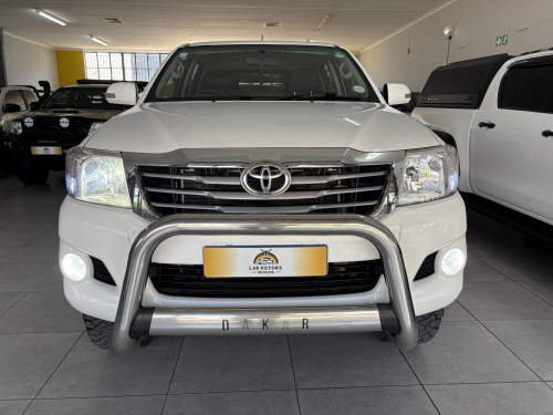 Toyota Hilux 4.0 V6 D/cab 4x4 A/t in Namibia