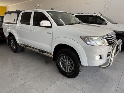 Pre-owned Toyota Hilux 4.0 V6 D/cab 4x4 A/t for sale in 