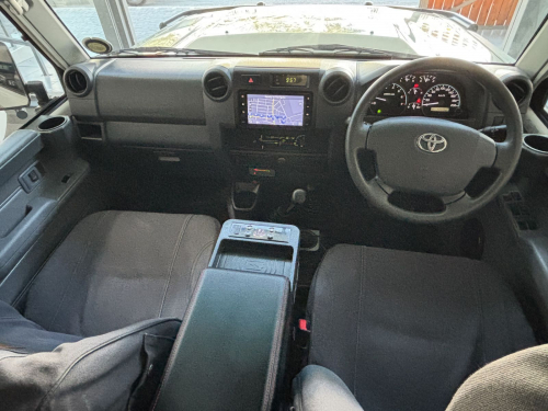 Toyota Land Cruiser 4.0 V6 in Namibia