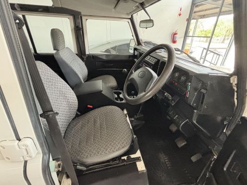 Land Rover Land Rover defender 110 TD5 SUV in Namibia
