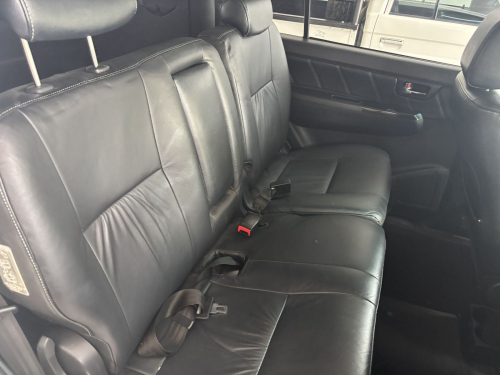 Toyota Fortuner D4d 3.0 A/t 2x4 in Namibia