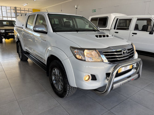 Toyota Hilux D/cab D4d 3.0 4x4 A/t Lagend 45 in Namibia
