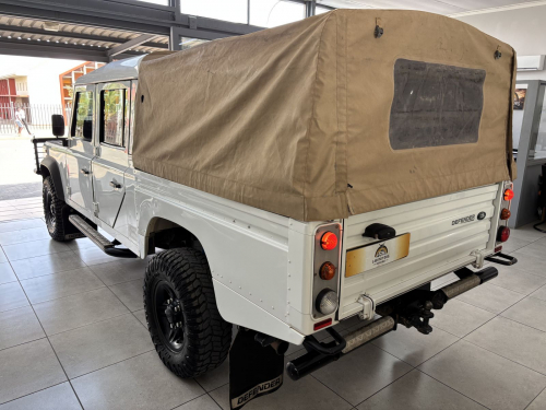 Land Rover Defender puma 130 2.2 High capacity in Namibia