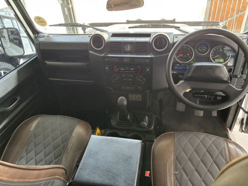 Land Rover Defender puma 130 2.2 High capacity in Namibia