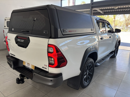 Toyota Hilux 2.8 4x4 A/t D/cab  48V in Namibia