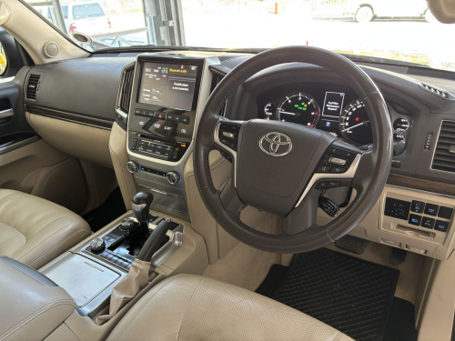 Toyota 200 VXR 4.5 Diesel A/t in Namibia
