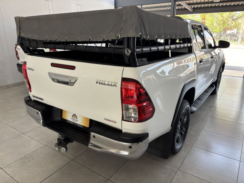 Toyota Hilux D/cab 2.4 M/t 2x4 in Namibia