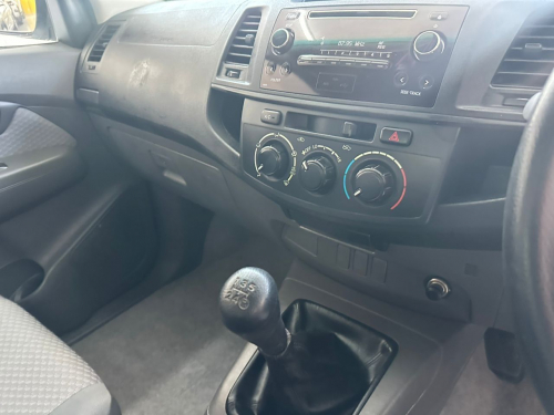 Toyota Hilux D4d 2.5 S/cab 2x4 M/t in Namibia