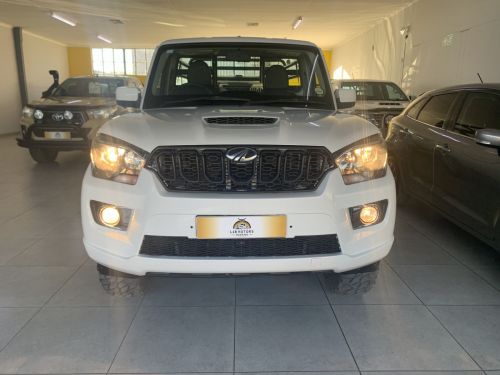 Mahindra S4 S/CAB 4X4 M/T PICKUP in Namibia