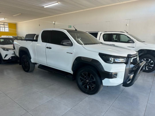Used Toyota Hilux Legend 2.8 Ex/cab 2x4 M/t for sale in Gobabis