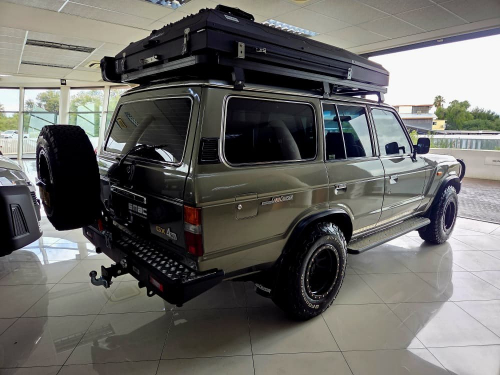 Toyota Landcruiser 3F 4x4 MT in Namibia