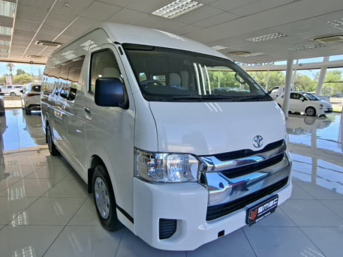 Toyota Quantum Hiace 2.5 D-4D GL 14 Seat MT in Namibia