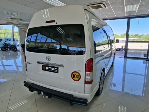 Toyota Quantum Hiace 2.5 D-4D GL 14 Seat MT in Namibia