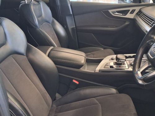 Audi Q7 3.0 V6 TDI QUATTRO in Namibia